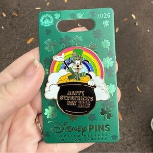 Disney St. Patrick's Day Pin 2026 - Goofy with Rainbow & Pot of Gold